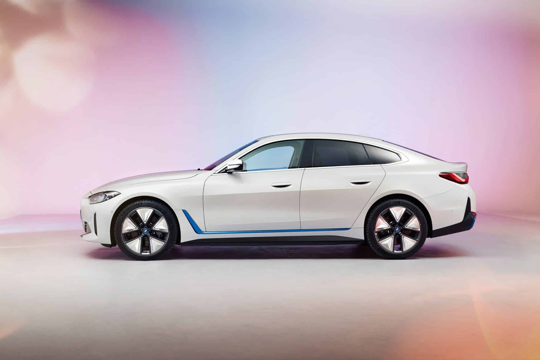 SNAP TASTE | Take a Look at the BMW i4, a fully electric 4 door Gran Coupé