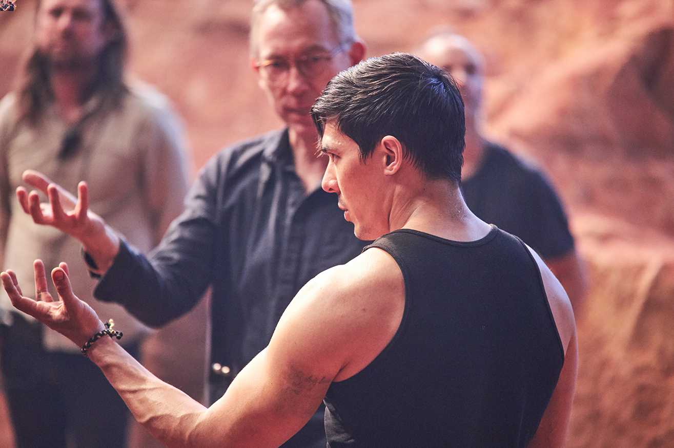 (L-r Center Frame) Director SIMON MCQUOID and LEWIS TAN on the set of New Line Cinema’s action adventure “Mortal Kombat,” a Warner Bros. Pictures release.