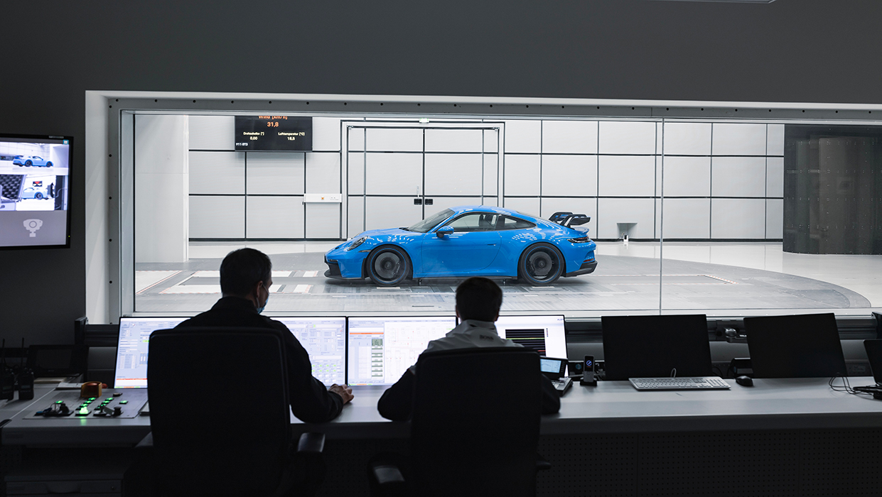 Porsche 911 GT3 in the wind tunnel