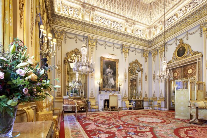 Buckingham Palace White Drawing Room