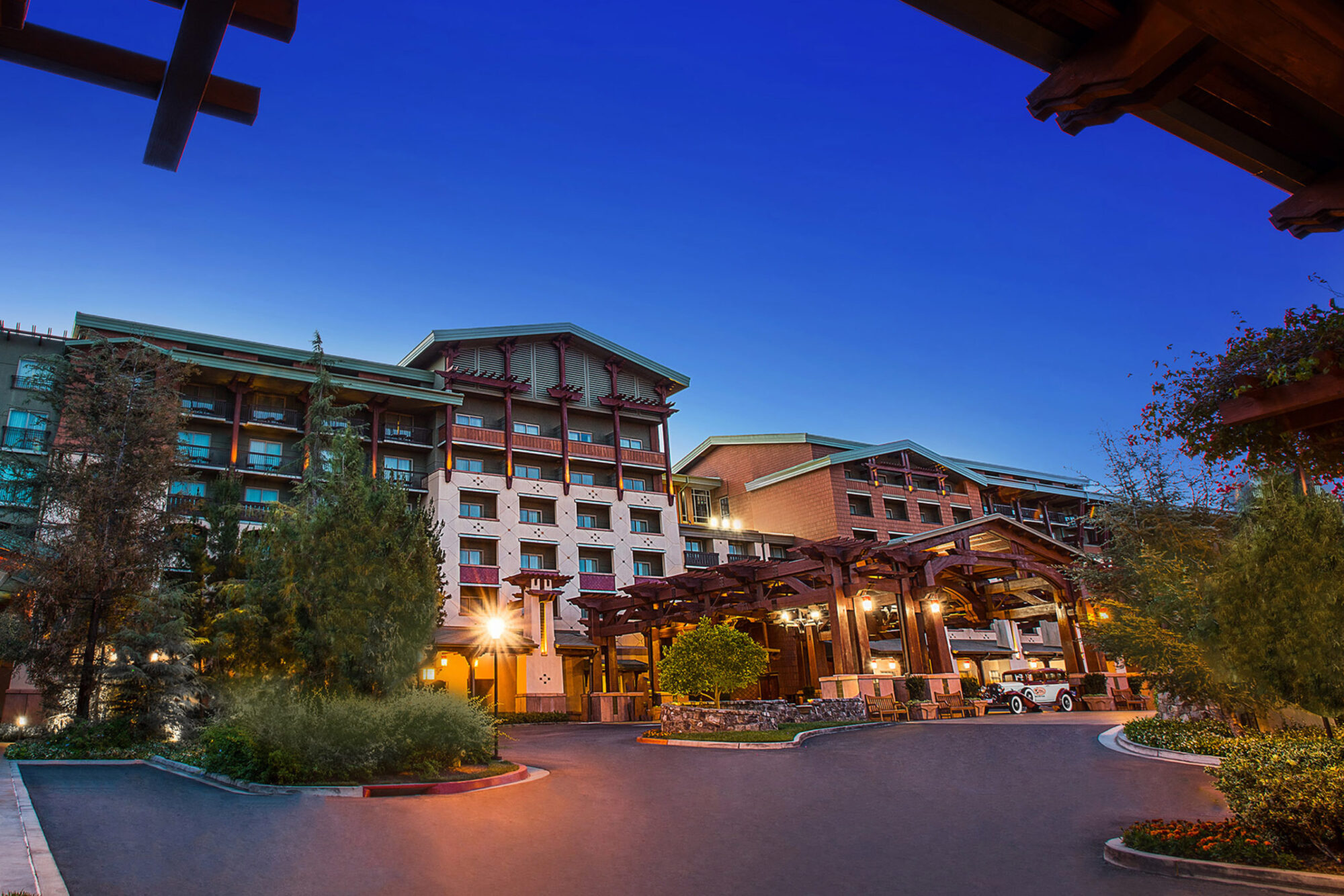 Disney’s Grand Californian Hotel & Spa (Disneyland Resort)