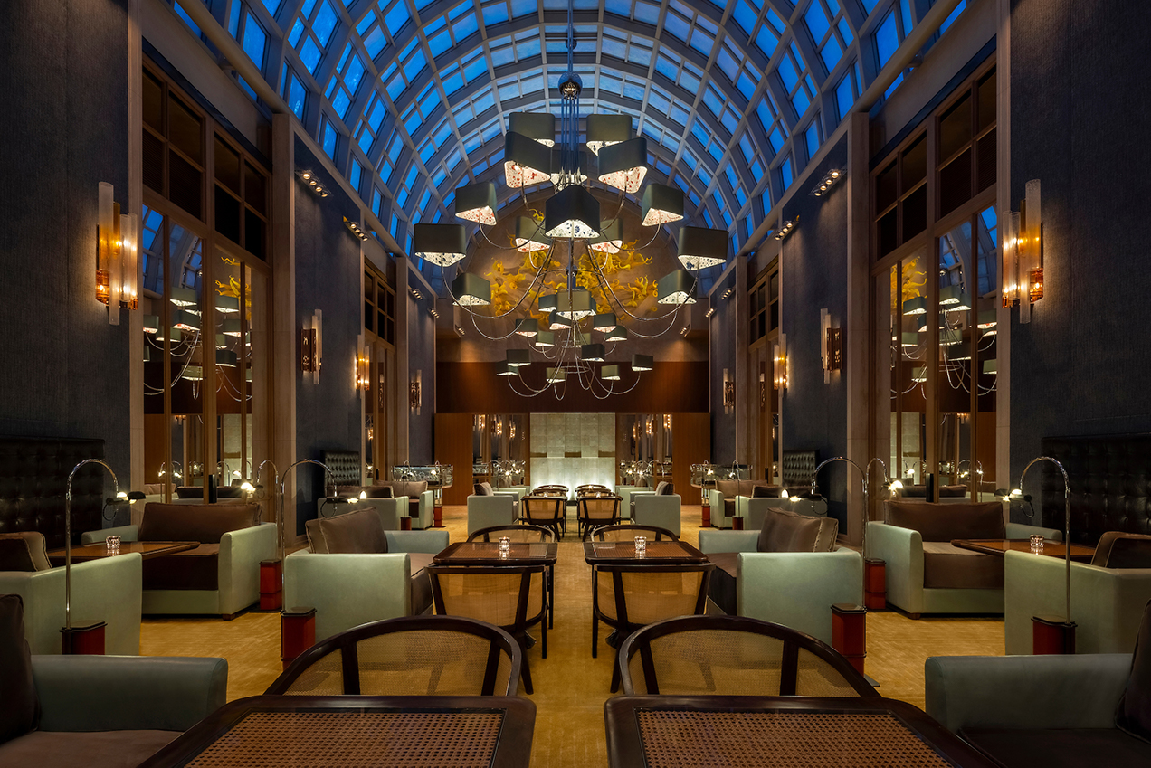 Republic Lounge at The Ritz-Carlton, Millenia Singapore