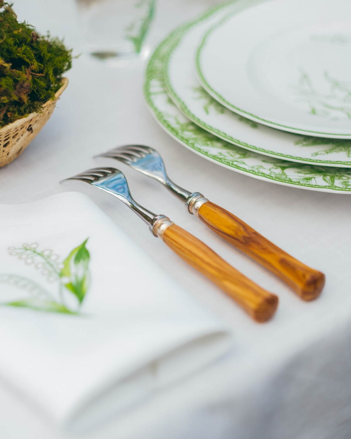 Lily of the Valley Tableware collection from Dior