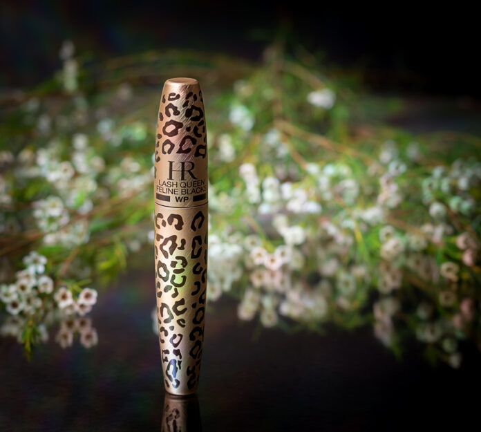 Helena Rubinstein Lash Queen Feline Blacks Waterproof (Photo:Julie Nguyen/SNAP TASTE®)