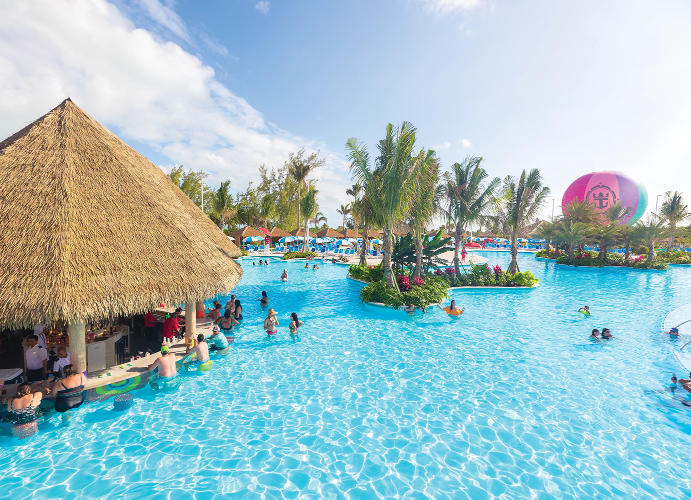 Oasis Lagoon Bar at CocoCay