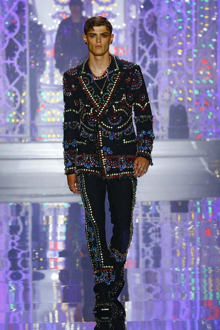 Dolce Gabbana Men'S Fashion Show 2024 - Petra Marrissa