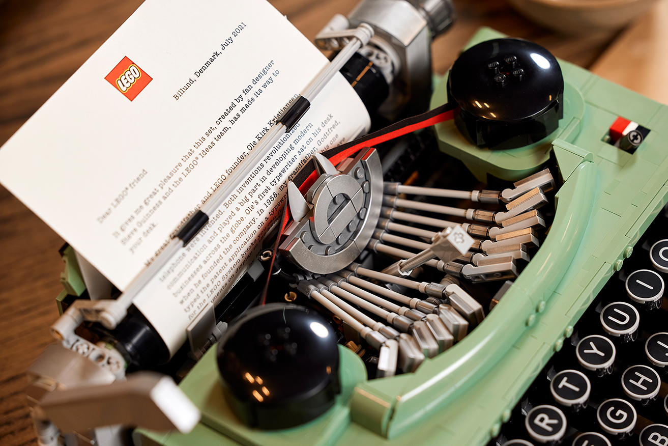 LEGO Ideas Typewriter