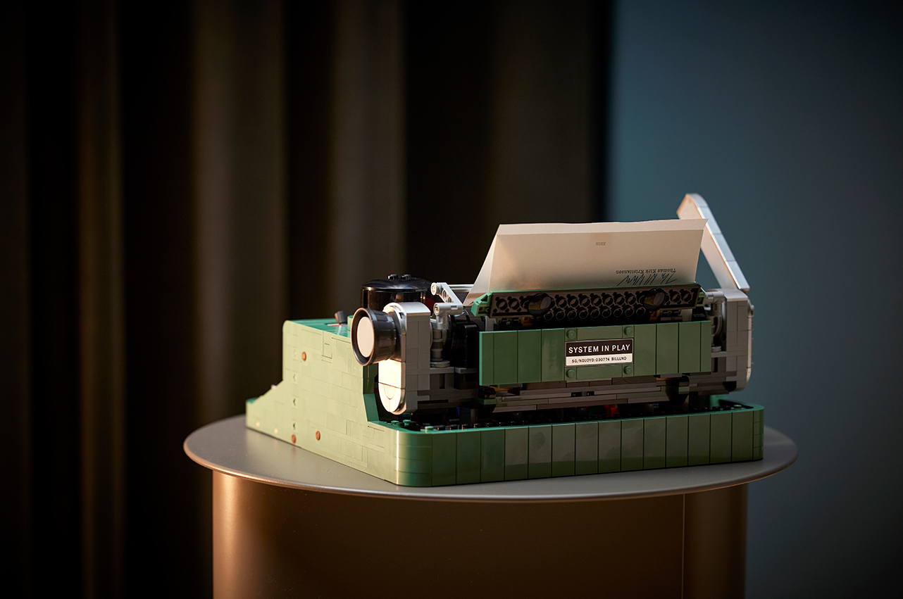 LEGO Ideas Typewriter