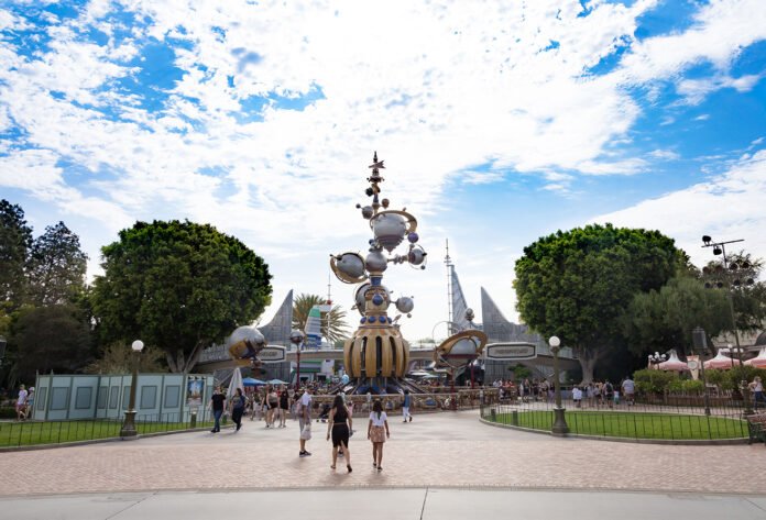 2021 Disneyland Tomorrowland (Julie Nguyen/SNAP TASTE®)