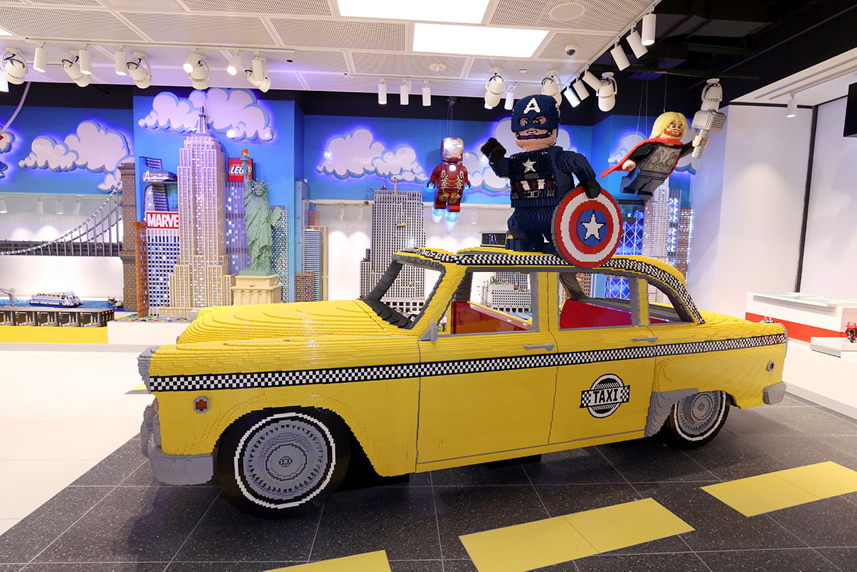 The LEGO Store Flagship on Fifth Ave NYC - Superheroes