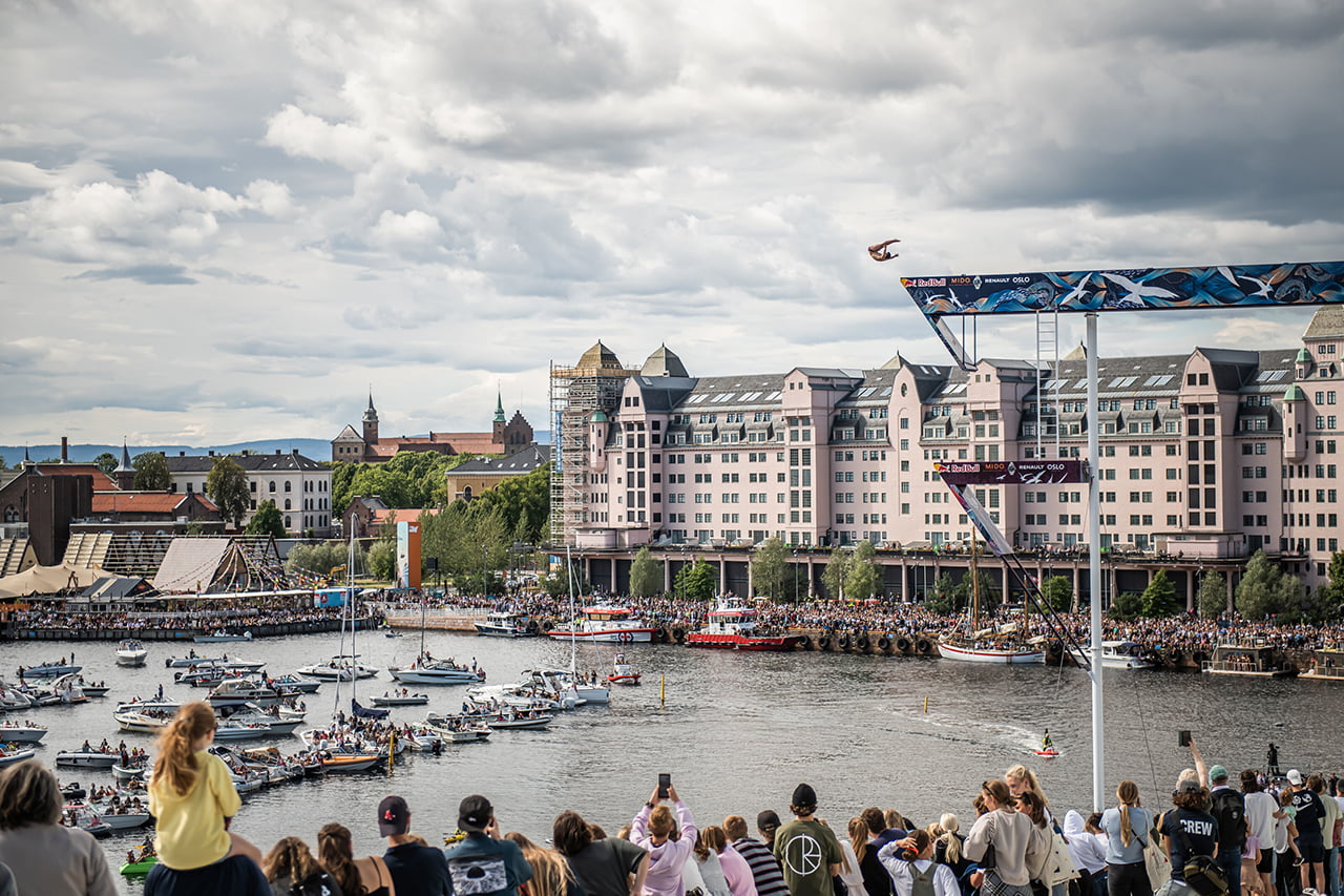 SNAP TASTE WATCH 2021 Red Bull Cliff Diving World Series in Norway