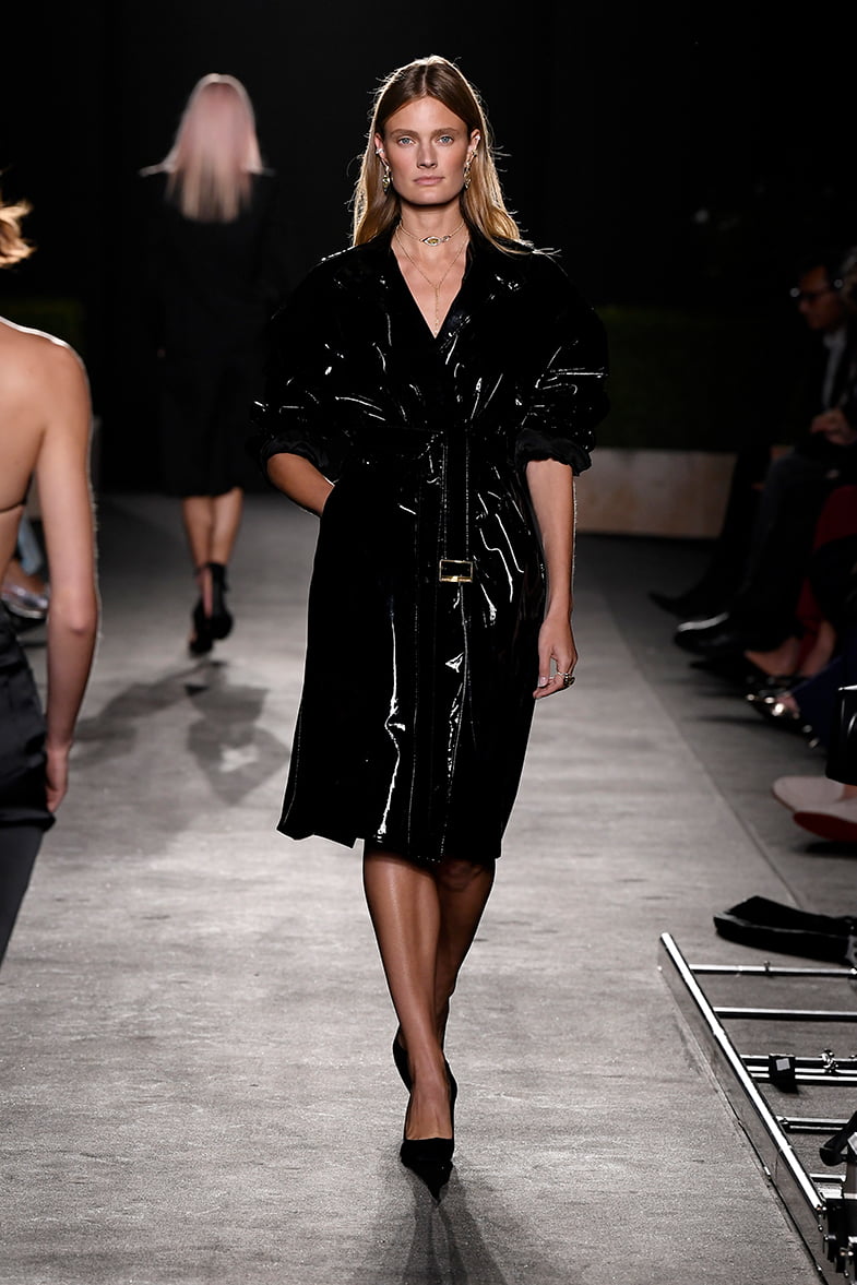 Constance Jablonski for Messika by Kate Moss Fashion show - Pear Appeal