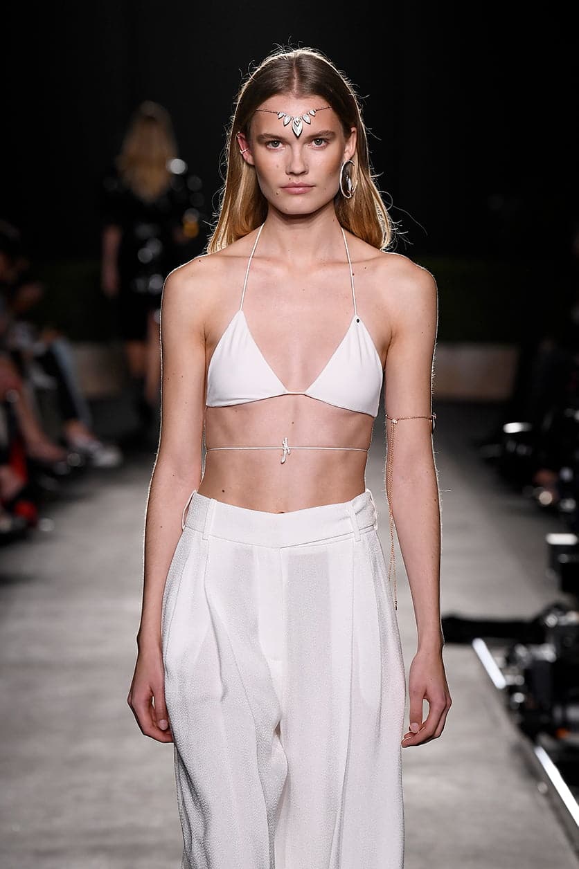 Messika by Kate Moss Fashion show - Colour Play Nacre Blanche