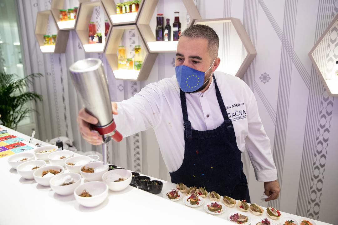 Orkhan Mukhtarov the Chef in Azerbaijan Slow Food Event , Expo 2020 Dubai.