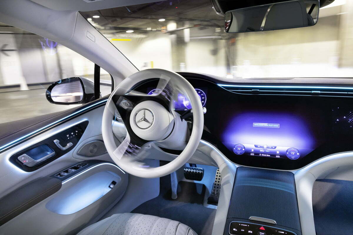 Mercedes-Benz INTELLIGENT PARK PILOT Demonstration at InterContinental Los Angeles Downtown