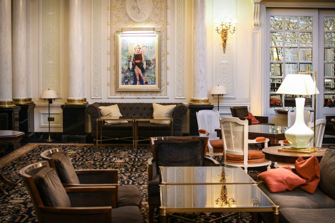 The Savoy will offer the Grandest of Afternoon Teas to honor Queen ...