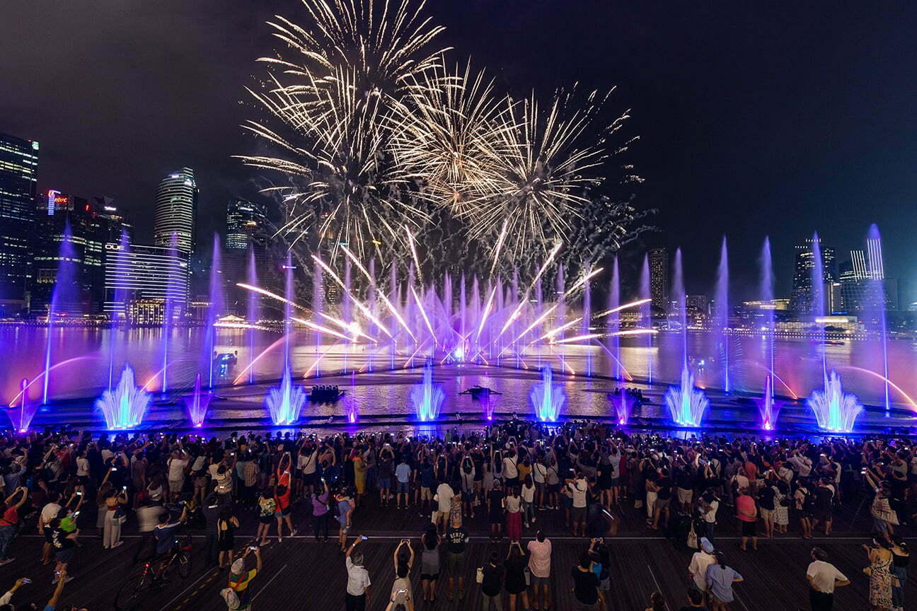 Top Gun: Maverick – A Light, Water & Pyrotechnic Extravaganza at Marina Bay Sands 