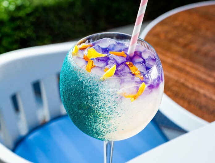 Wynn Las Vegas debuts Aft Cocktail Deck and Bar Parasol