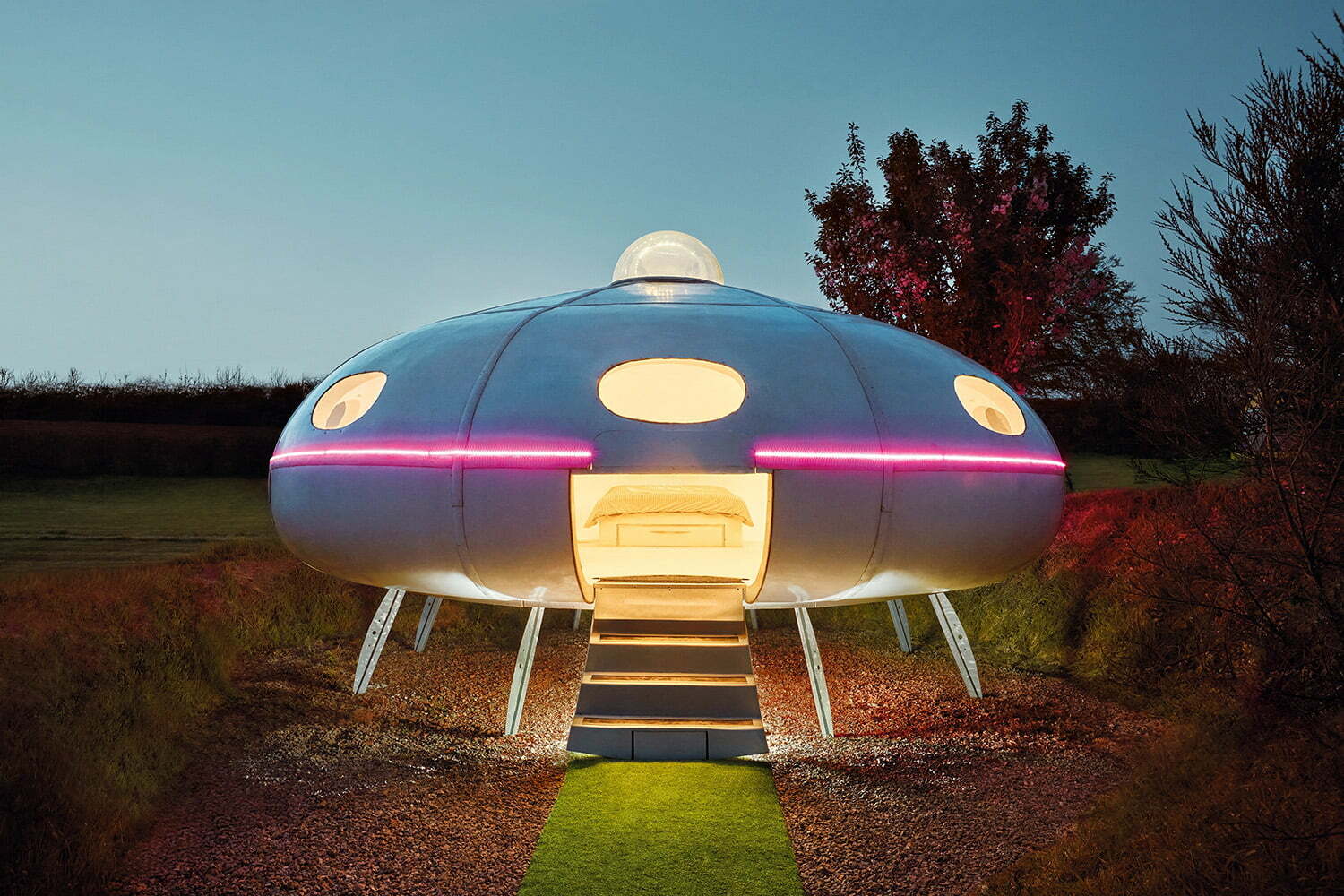  Airbnb OMG! UFO Futuro Flying Saucer in United Kingdom