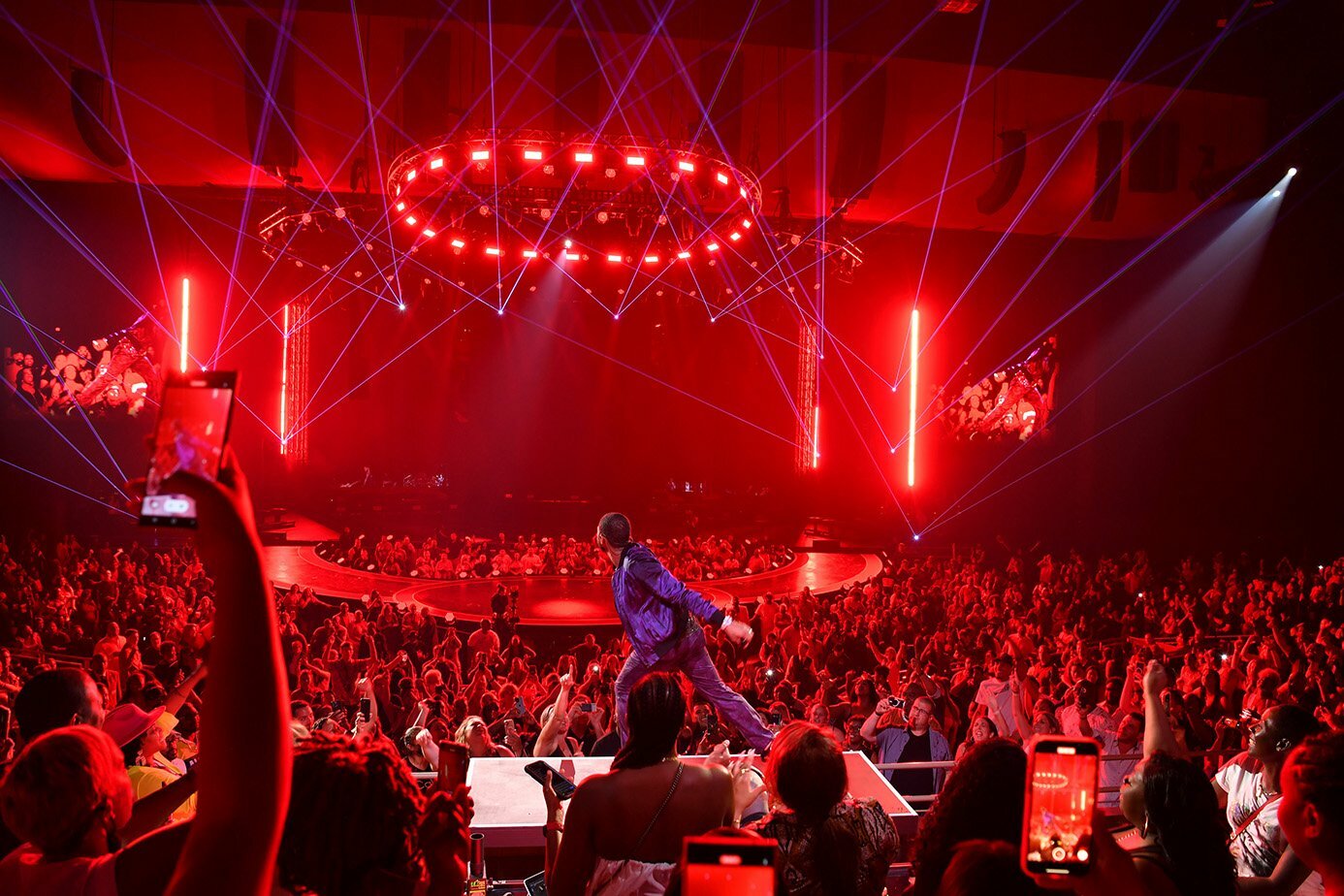 Usher debuts his exclusive new Las Vegas residency at Dolby Live at
