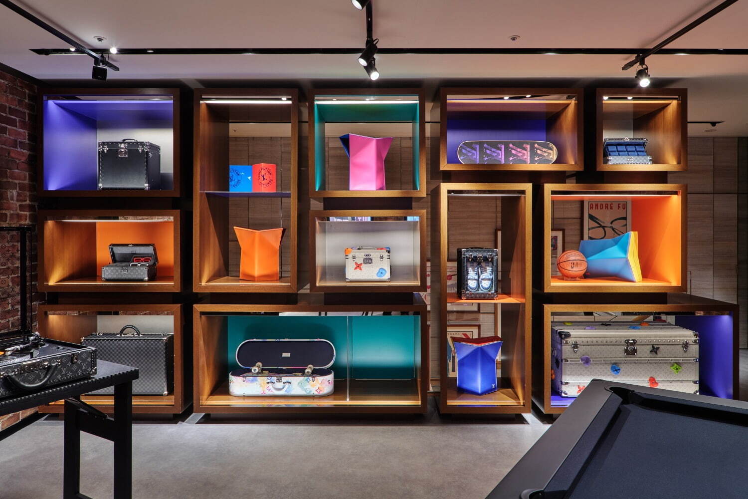 Louis Vuitton to host a limited-time event at the Roppongi Hills store with the theme of "Travel around the World.”