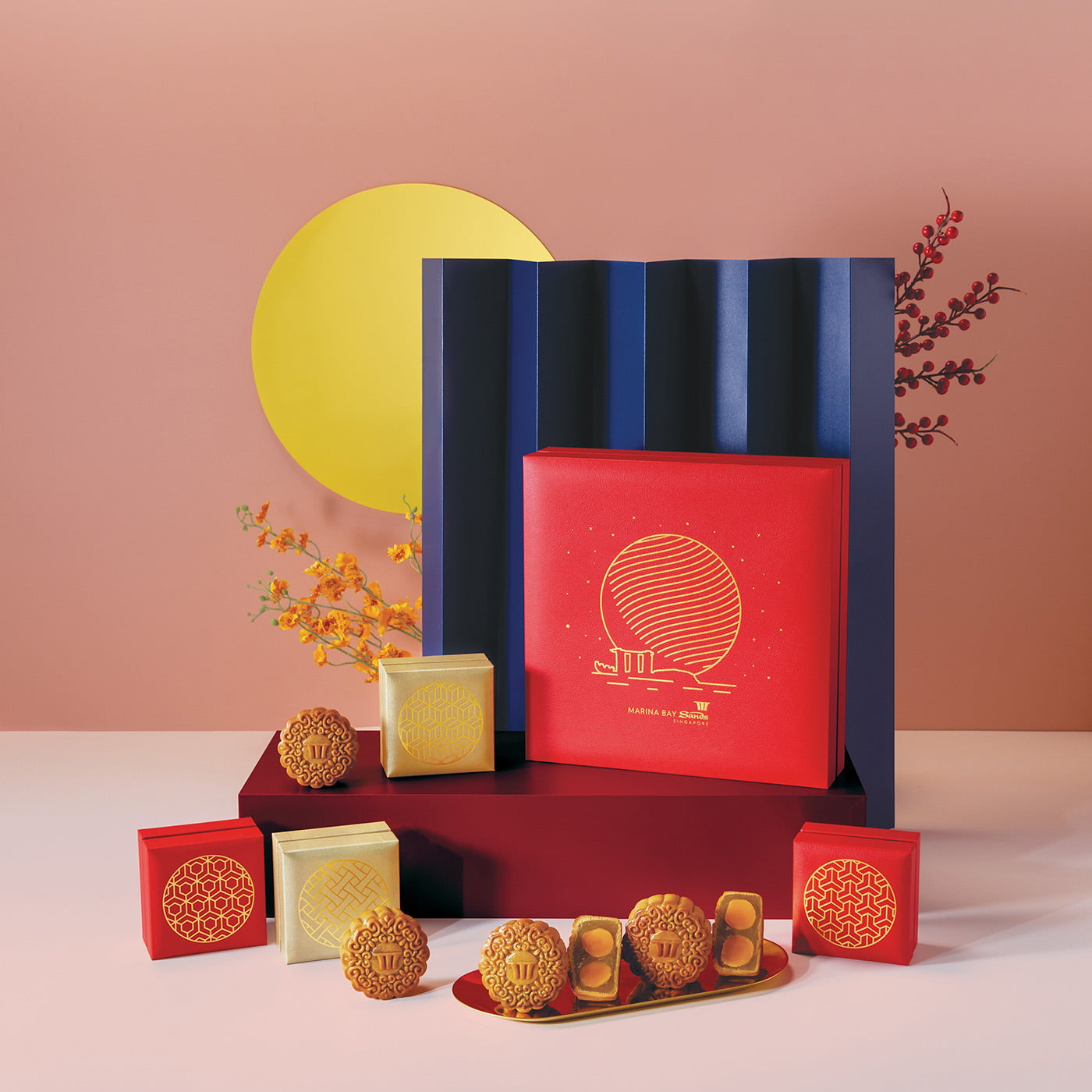 Marina Bay Sands Luxury Edition mooncakes