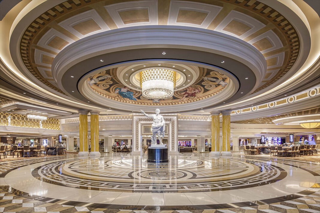 caesars-palace-s-main-entrance-in-vegas-now-has-a-new-lobby-bar-snap