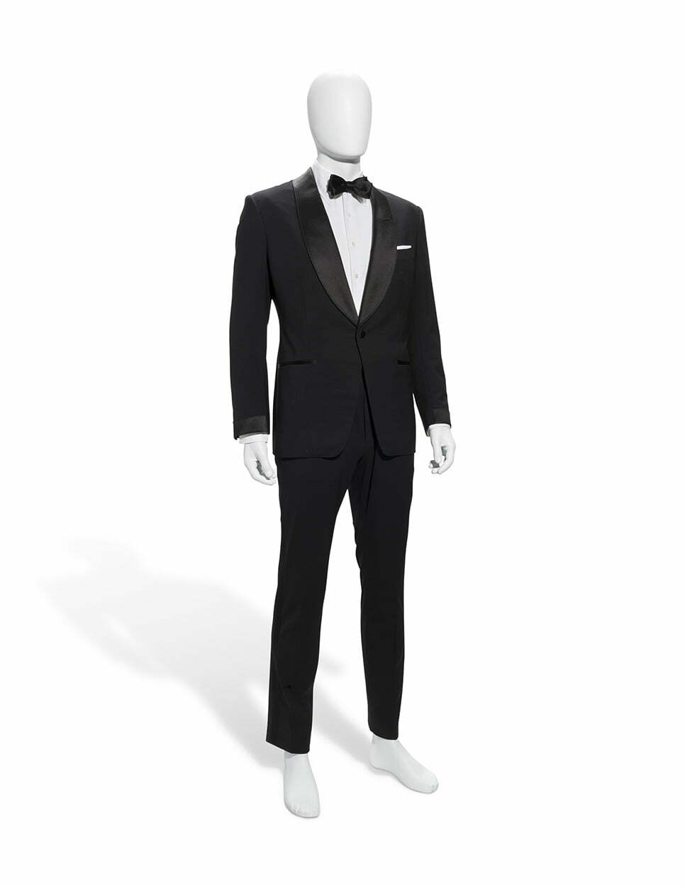 NO TIME TO DIE (2021) A TOM FORD TWO-PIECE DINNER SUIT WITH CROCKETT & JONES SHOES, WORN BY DANIEL CRAIG AS JAMES BOND