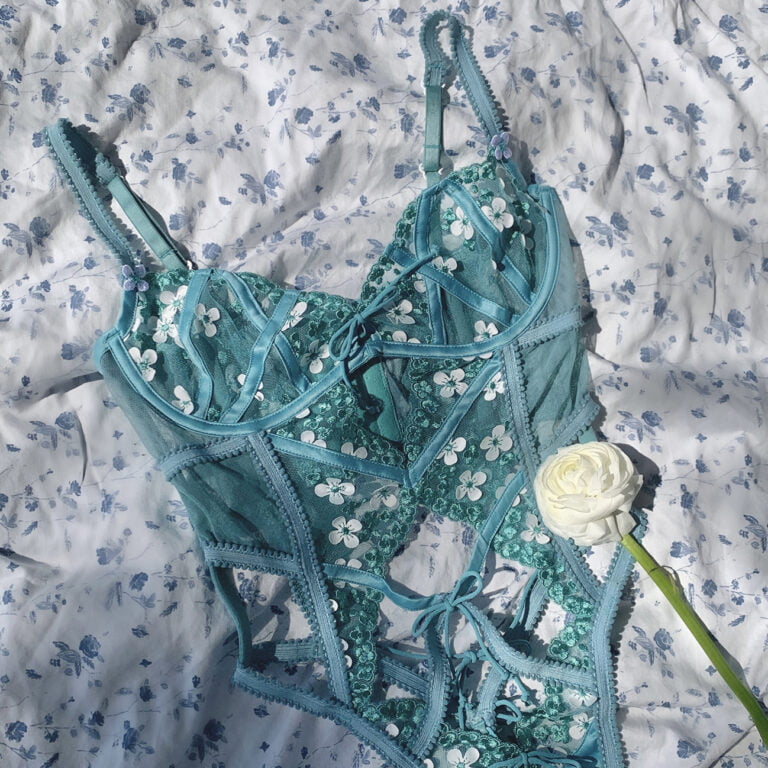 SNAP TASTE LOOKBOOK For Love & Lemons for Victoria’s Secret Fall