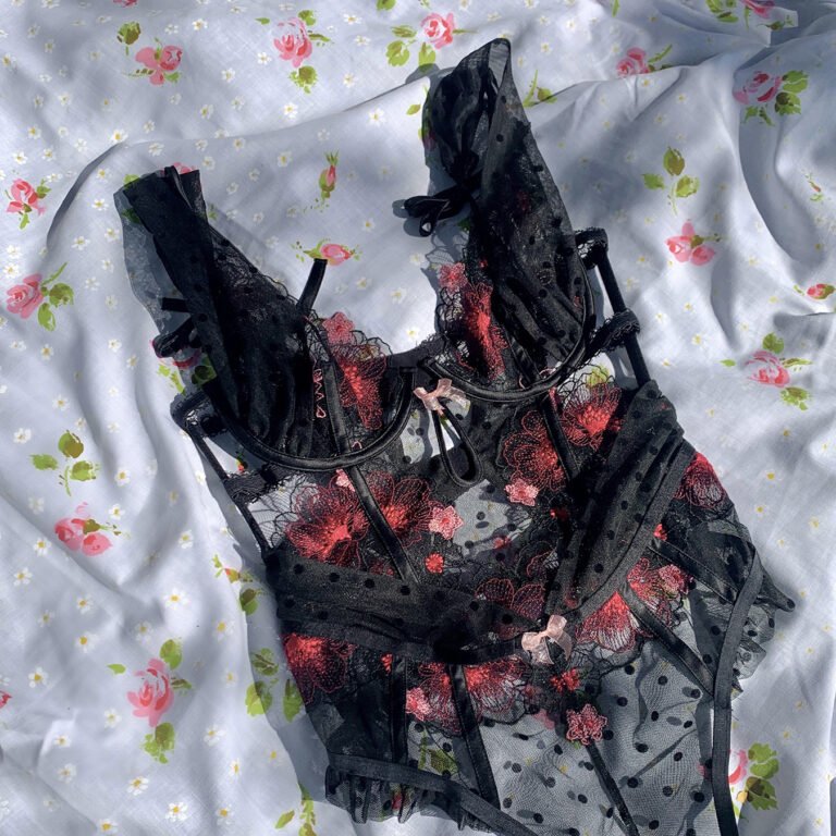 SNAP TASTE LOOKBOOK For Love & Lemons for Victoria’s Secret Fall