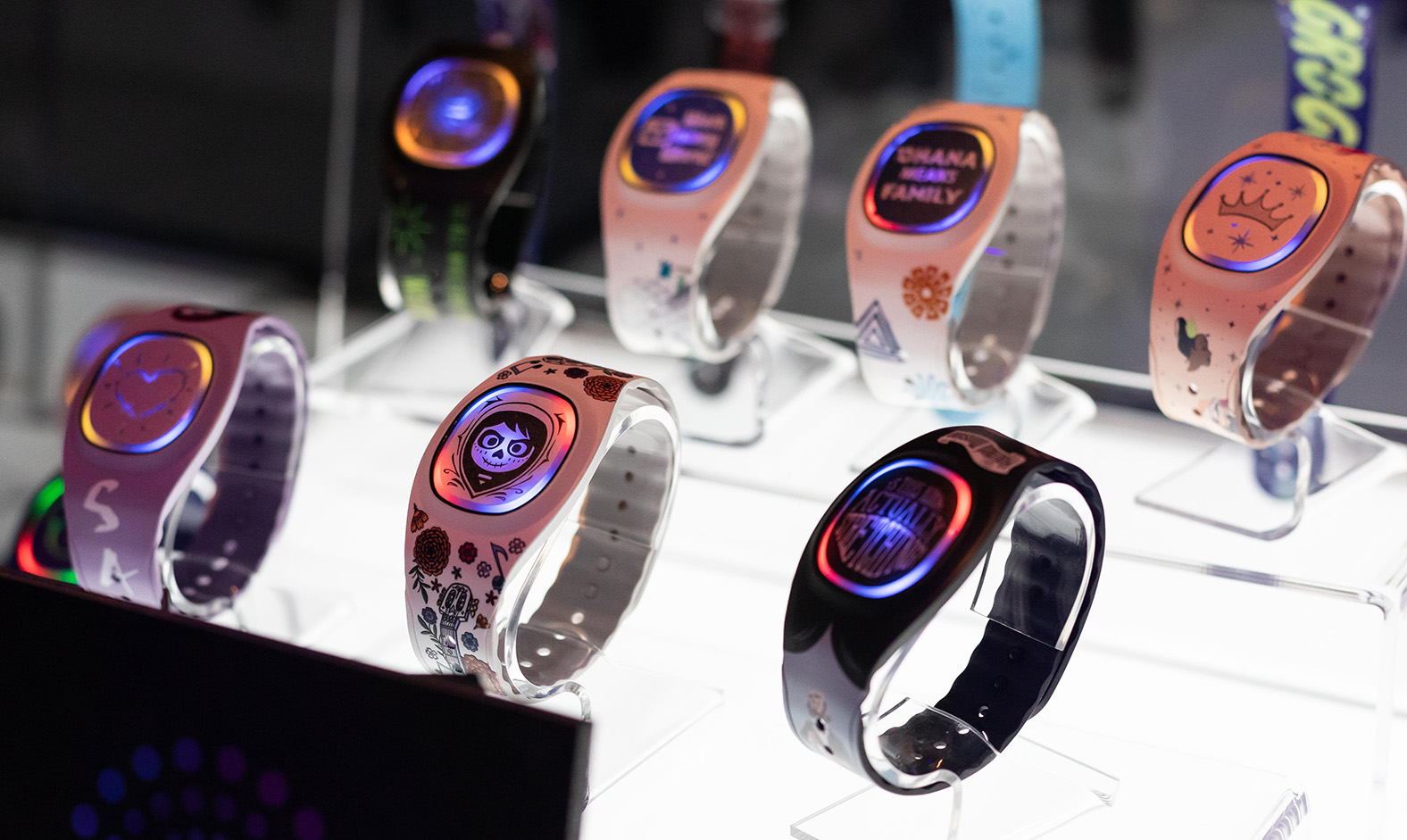 Magicband+ will soon be available at Disneyland (Photo: Julie Nguyen/SNAP TASTE)