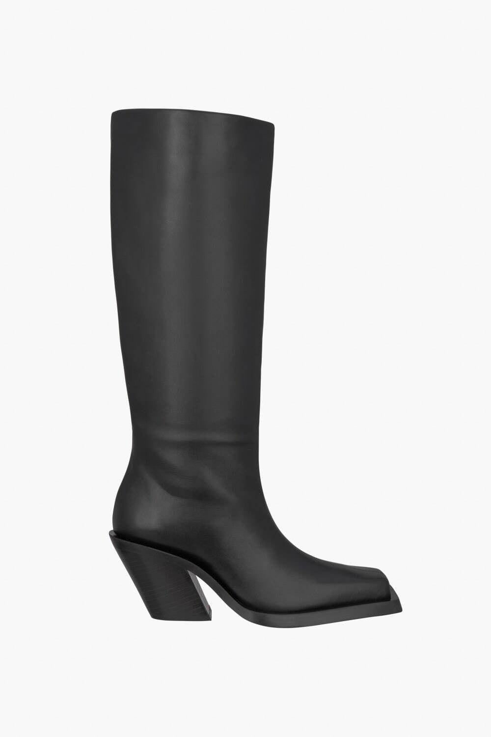 ZARA x Kaia Gerber Collection