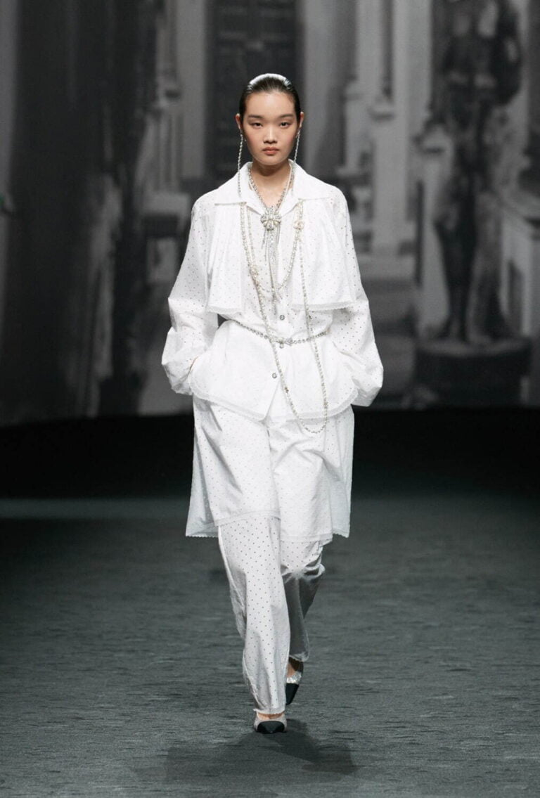 CHANEL Spring-Summer 2023 Ready-to-Wear Fashion Show | JCG Magazine