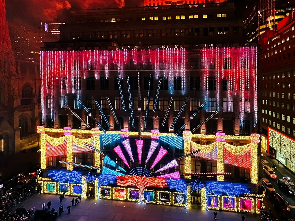 2022 Saks Holiday Light Show