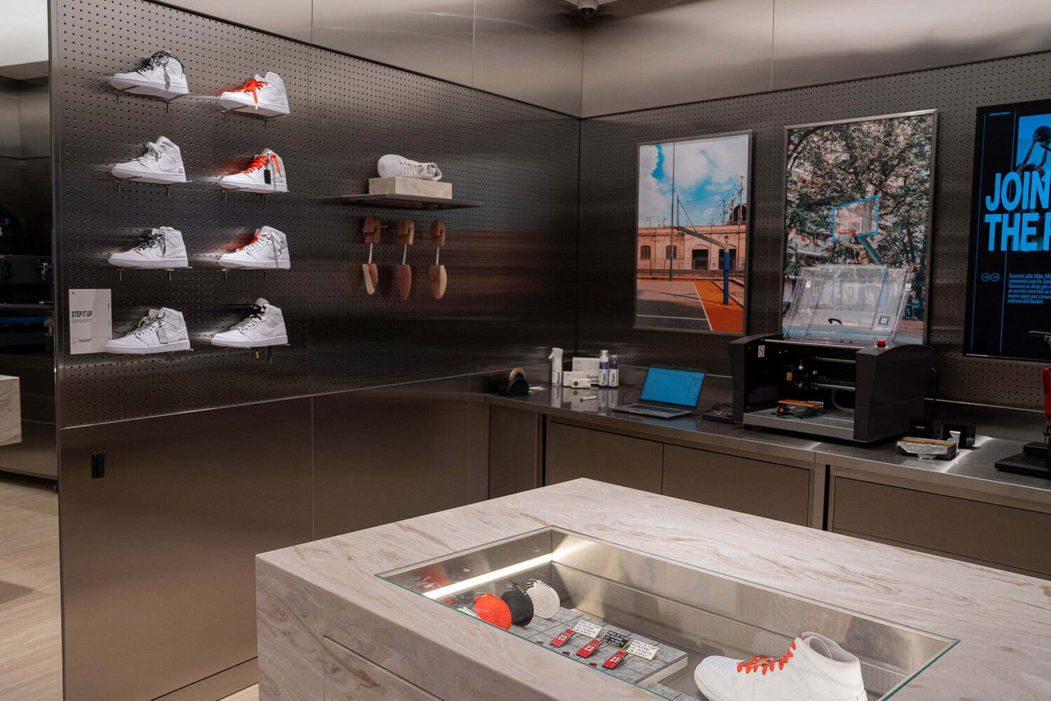 SNAP TASTE Jordan World of Flight Milan, a firstofitskind retail