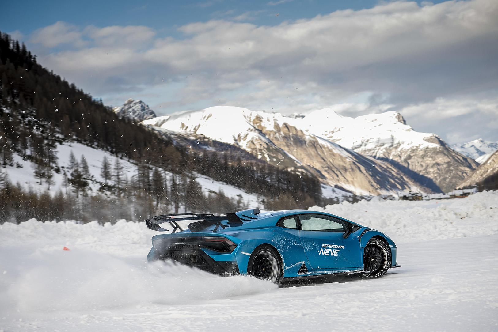 Lamborghini's Winter Driving Experience: Conquering the Ice in Livigno
