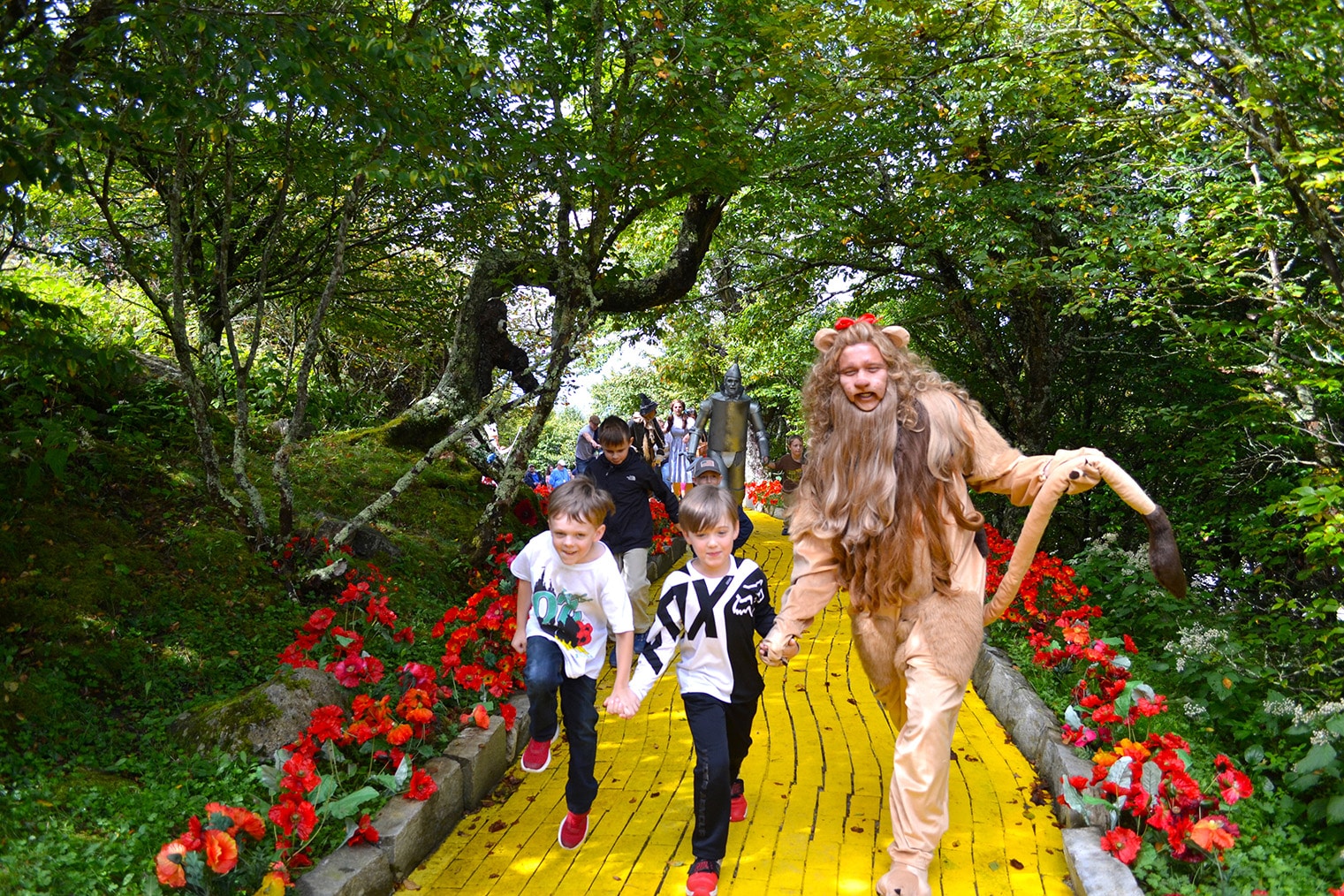 Celebrating 30 Years of Oz Land of Oz’s Anniversary Festival Unleashed