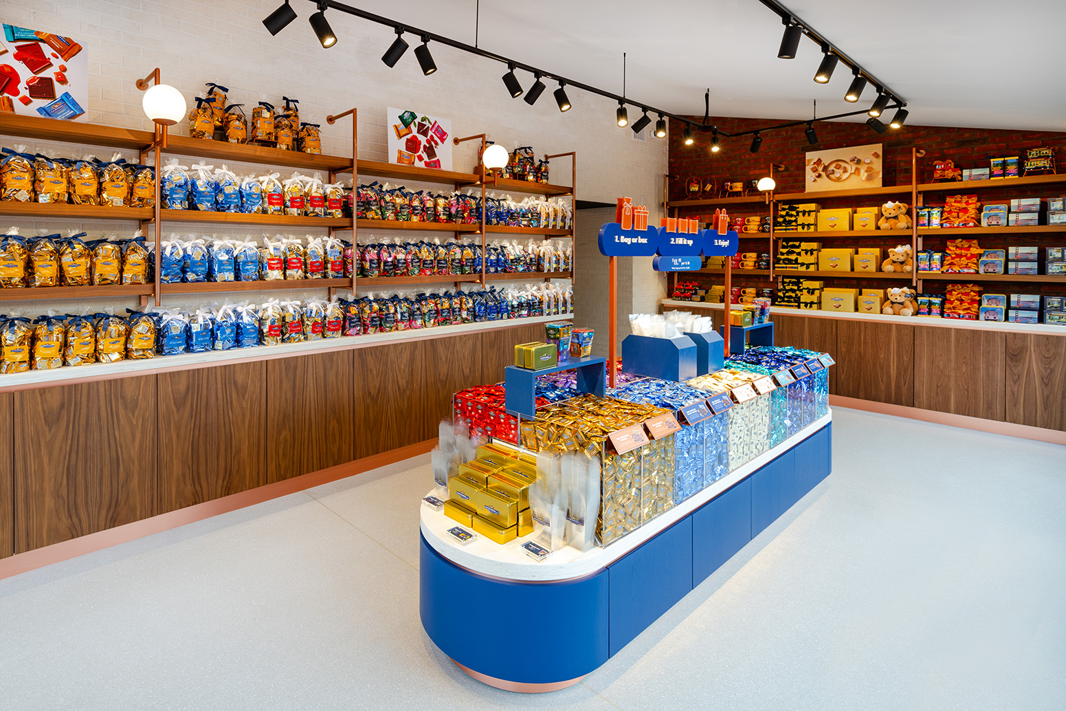 Original Ghirardelli Chocolate & Ice Cream Shop in San Francisco, California