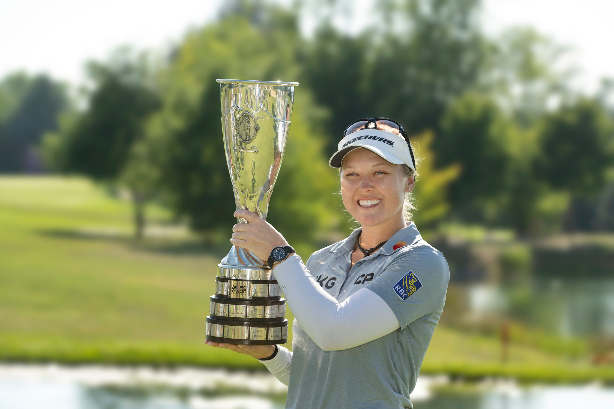 Rolex Testimonee Brook Henderson celebrates winning the 2022 Amundi Evian Championship 