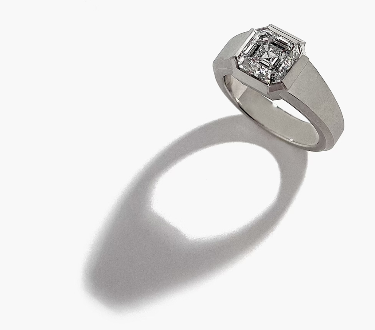 Asscher Émerge Ring by Geoffrey Good 2.55 Asscher cut diamond, set in platinum