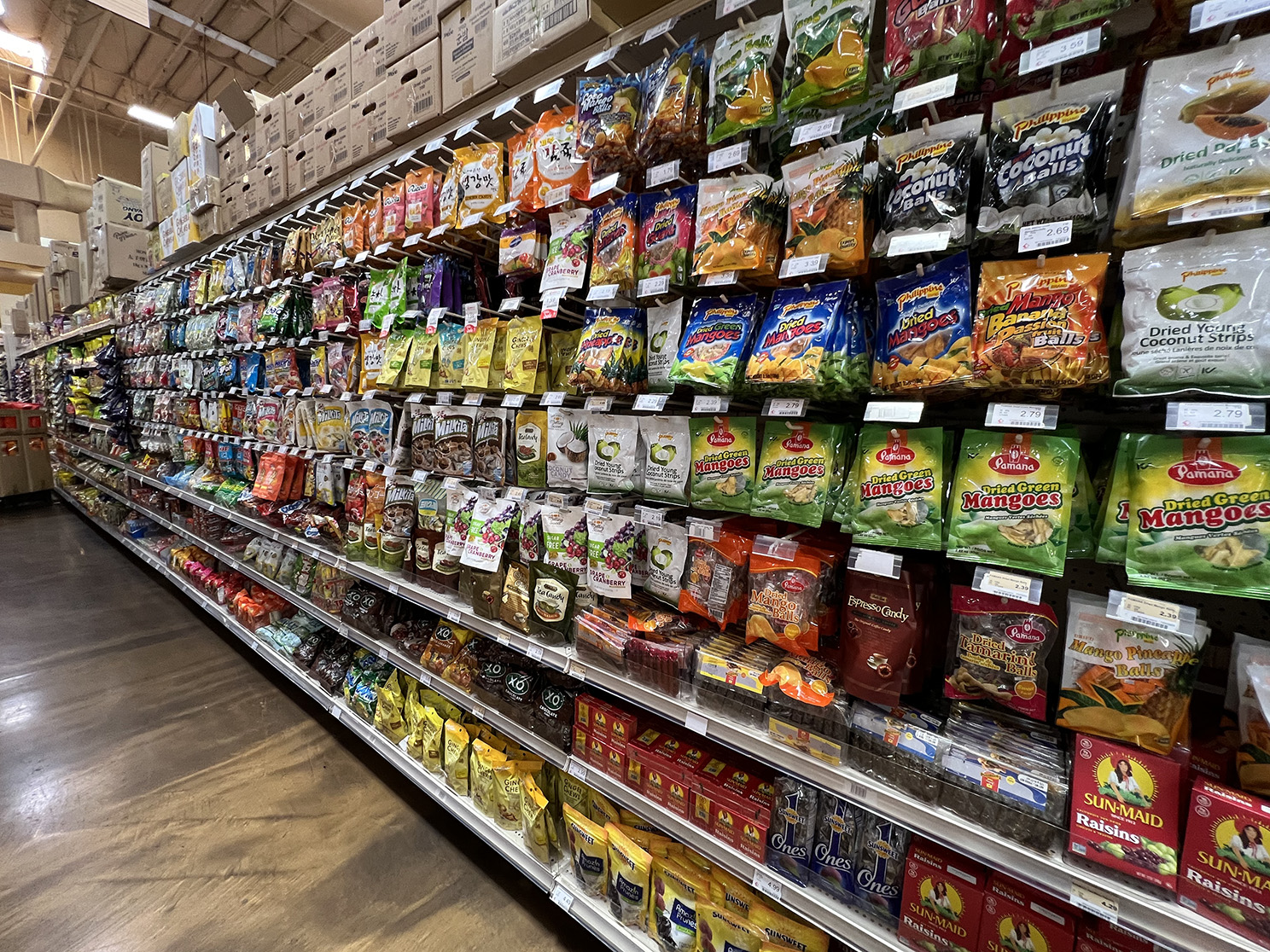 Seafood City Supermarket in Irvine, California - Photo by Julie Nguyen