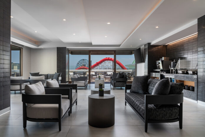 The Westin Club Lounge - The Westin Anaheim Resort