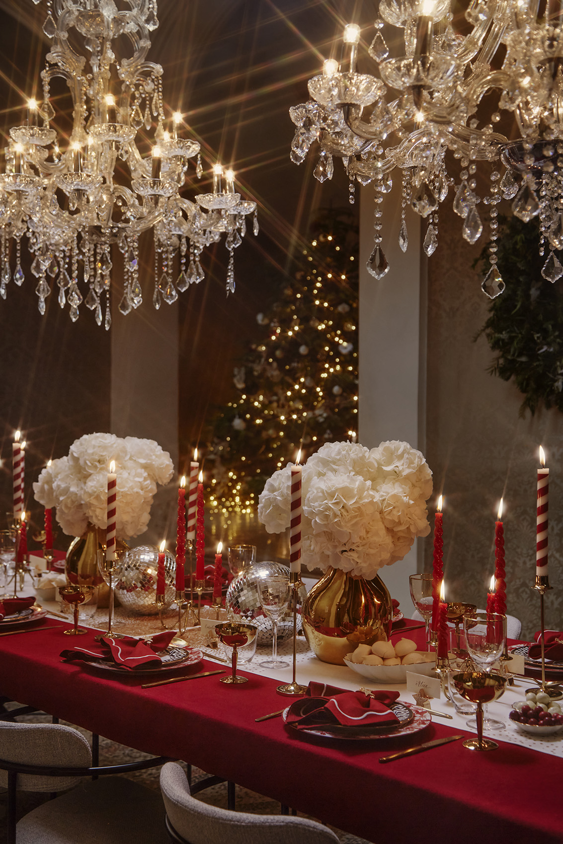 H&M HOME's Guide to a Royal Holiday Table Setting