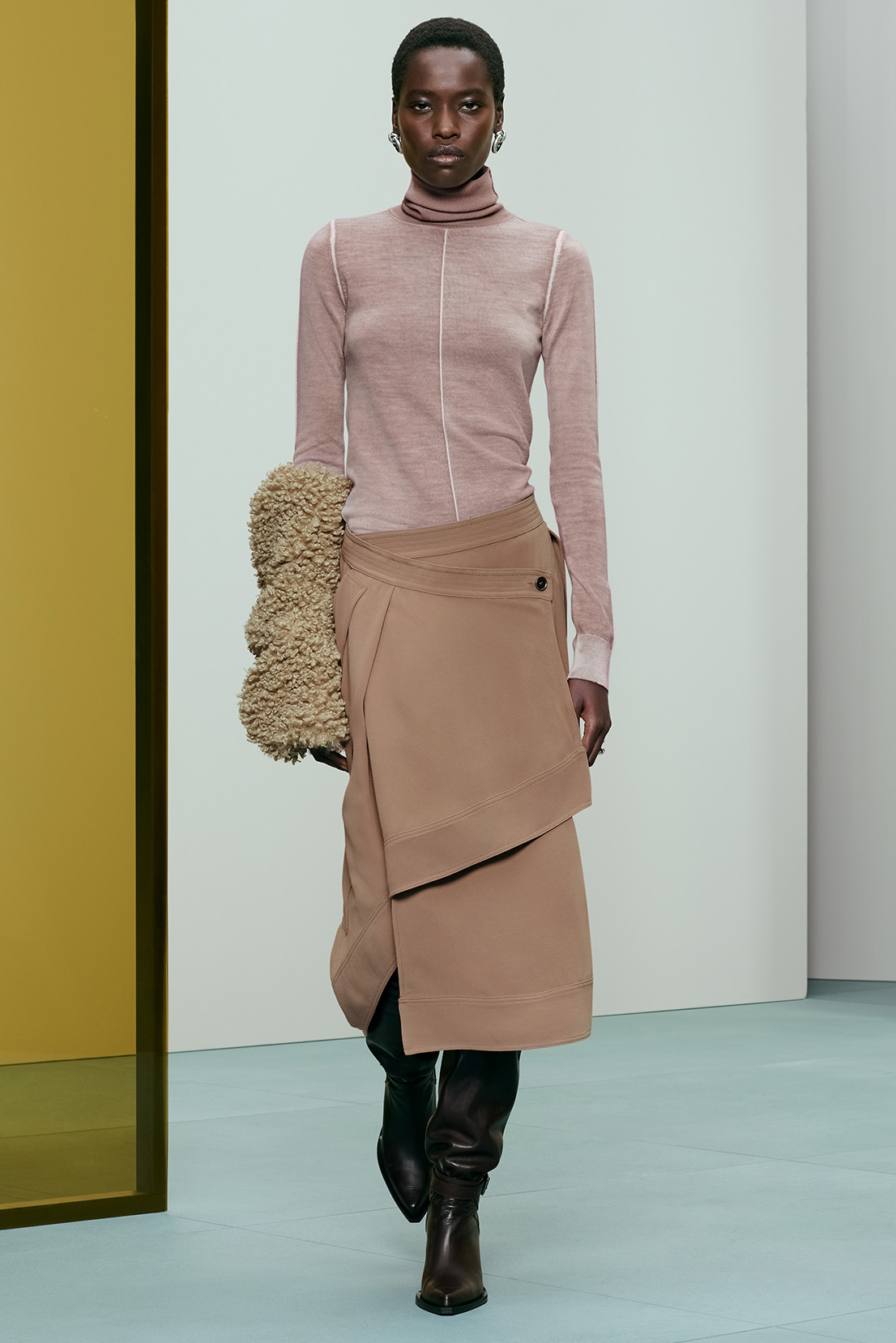 SNAP TASTE  Zara SRPLS Fall/Winter 2023 Collection: A Fusion of Modern  Elegance and Vintage Glamour