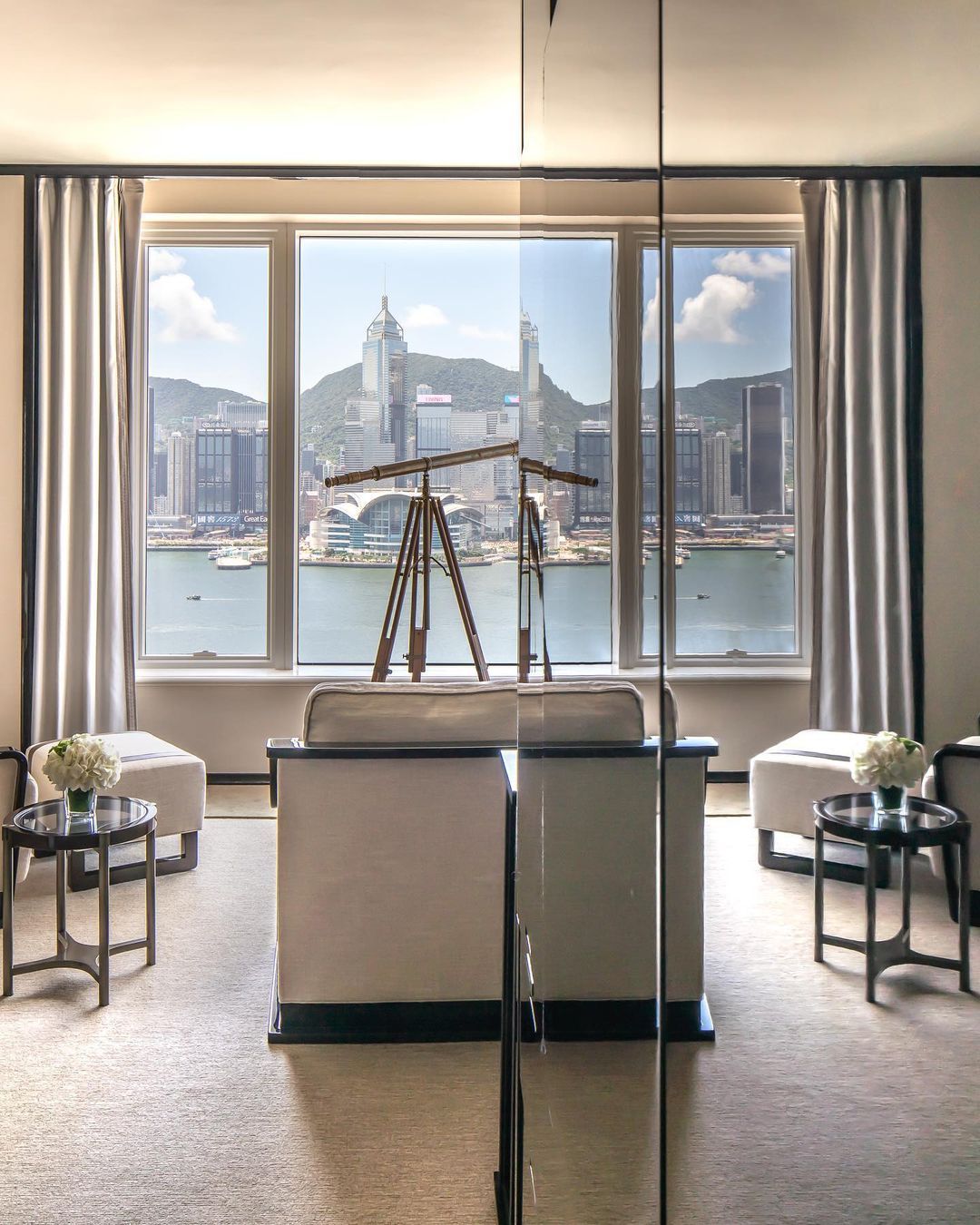 Peninsula Hong Kong Harbour View