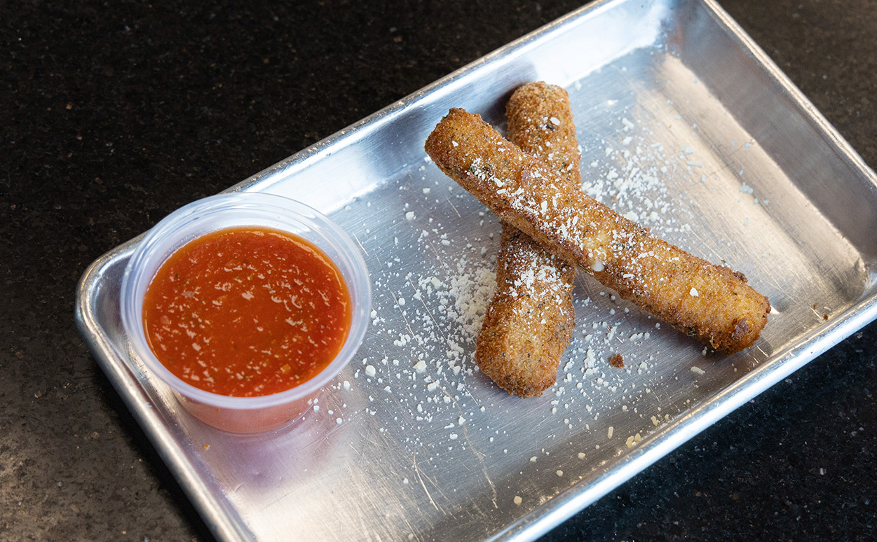 Mozarella Sticks - Brooklyn City Pizzeria and Market in Laguna Niguel, California (Photo by Julie Nguyen)