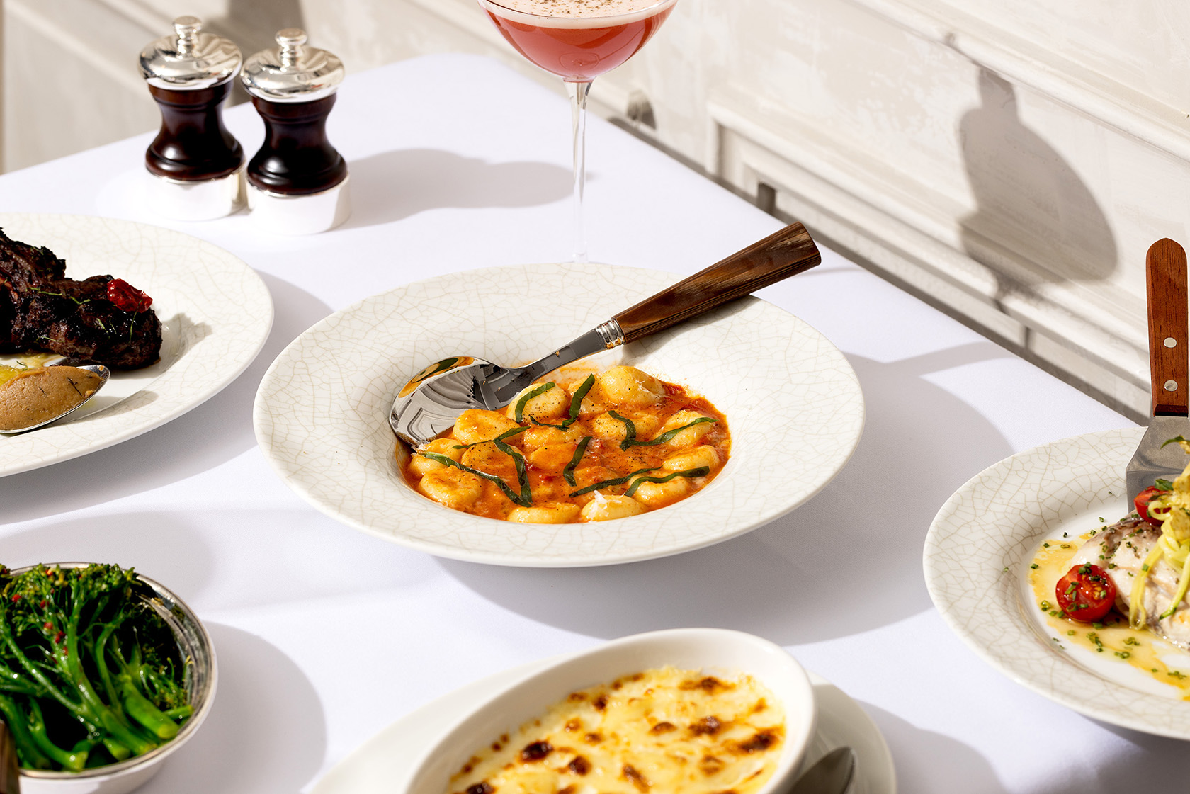 SNAP TASTE LPM Restaurant & Bar is now open at The Cosmopolitan of