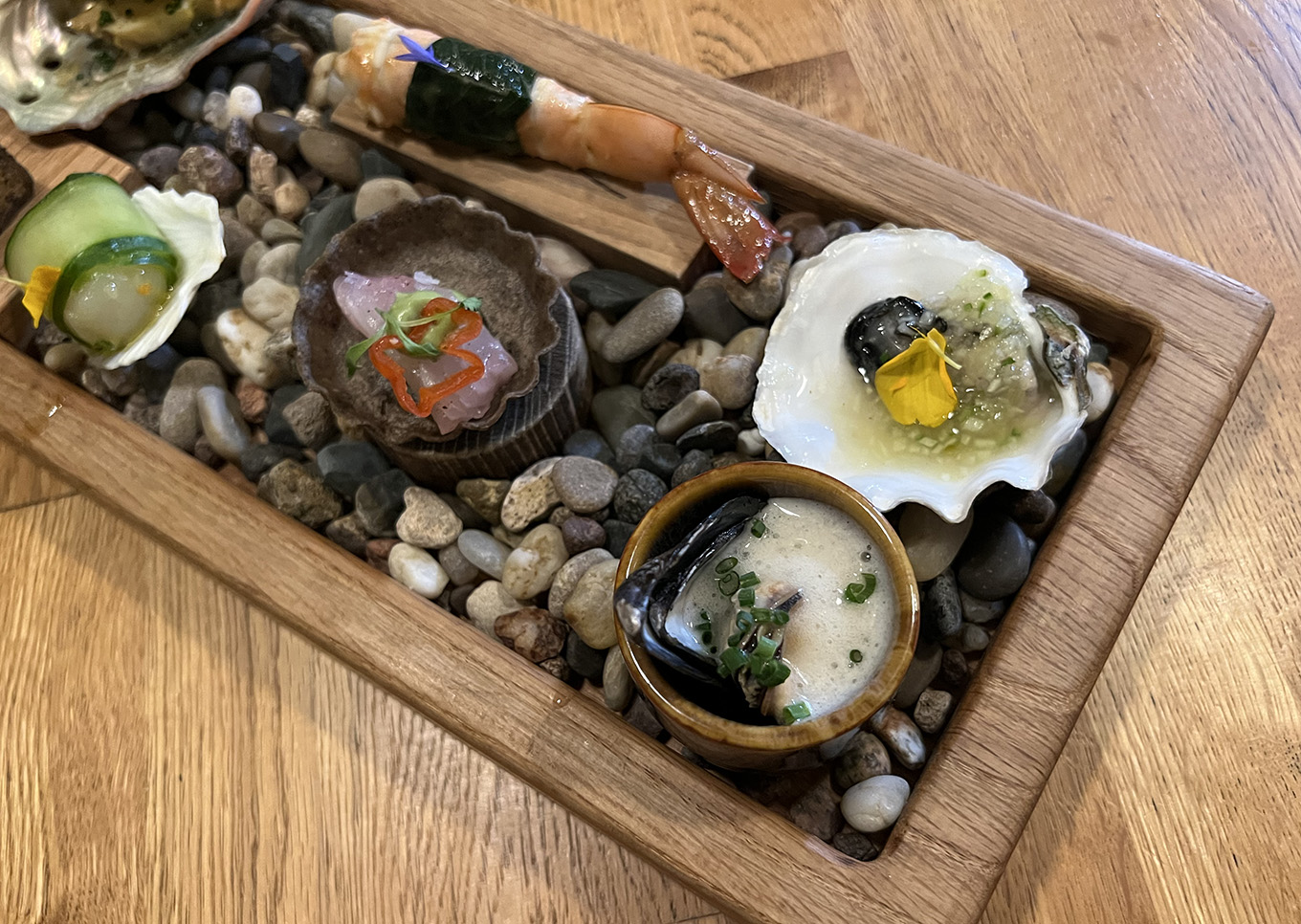 Crowded Beach paired with Tamano Hikari, Bizen Omachi, Junmai Daiginjo at Kali Restaurant in Los Angeles (Photo by Julie Nguyen)