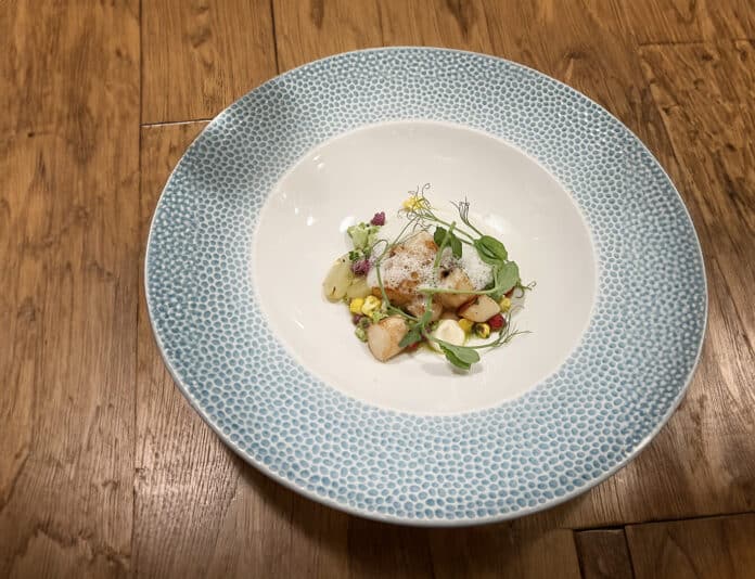 Caramelized Bay Scallops paired with Suigei, Harmony Blend, Junmai Daiginjo at Kali Restaurant in Los Angeles (Photo by Julie Nguyen)