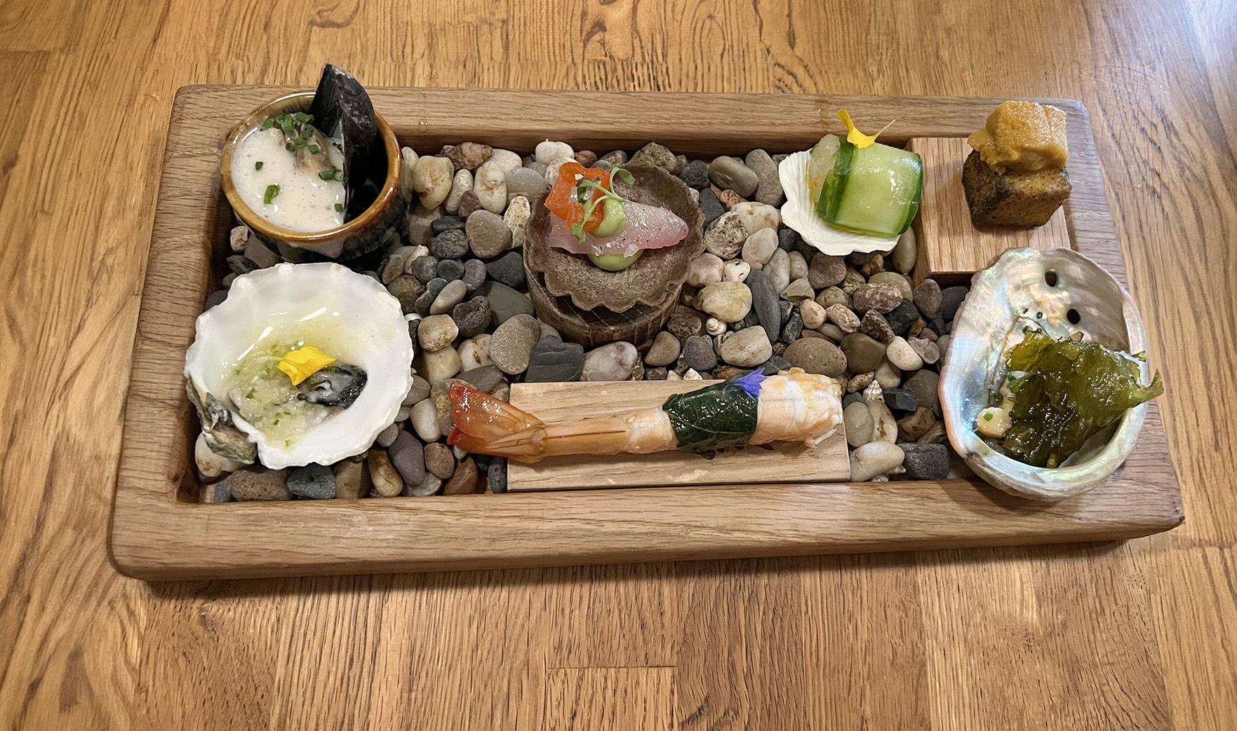 Crowded Beach paired with Tamano Hikari, Bizen Omachi, Junmai Daiginjo at Kali Restaurant in Los Angeles (Photo by Julie Nguyen)